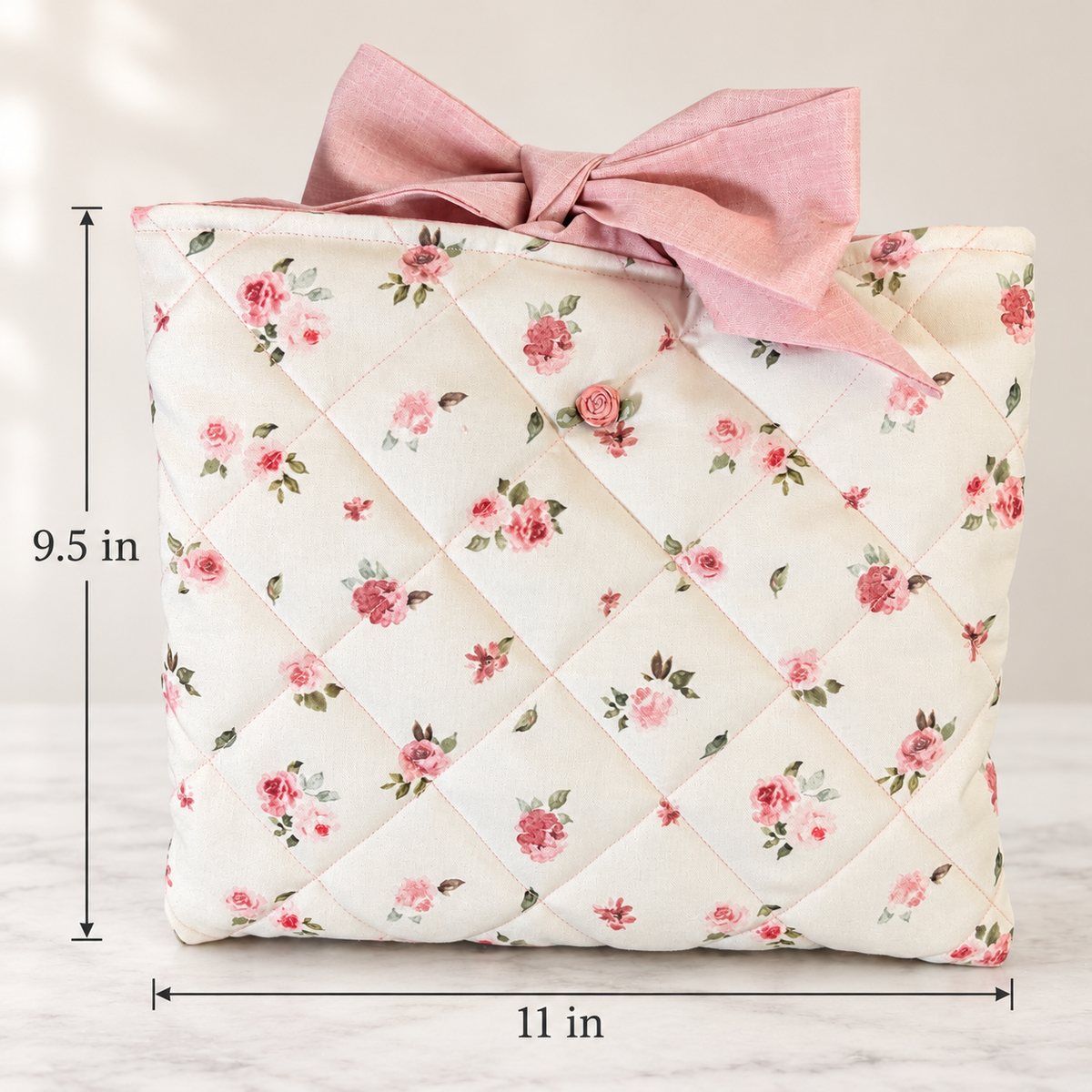 Rosebud Quilted Book Sleeve