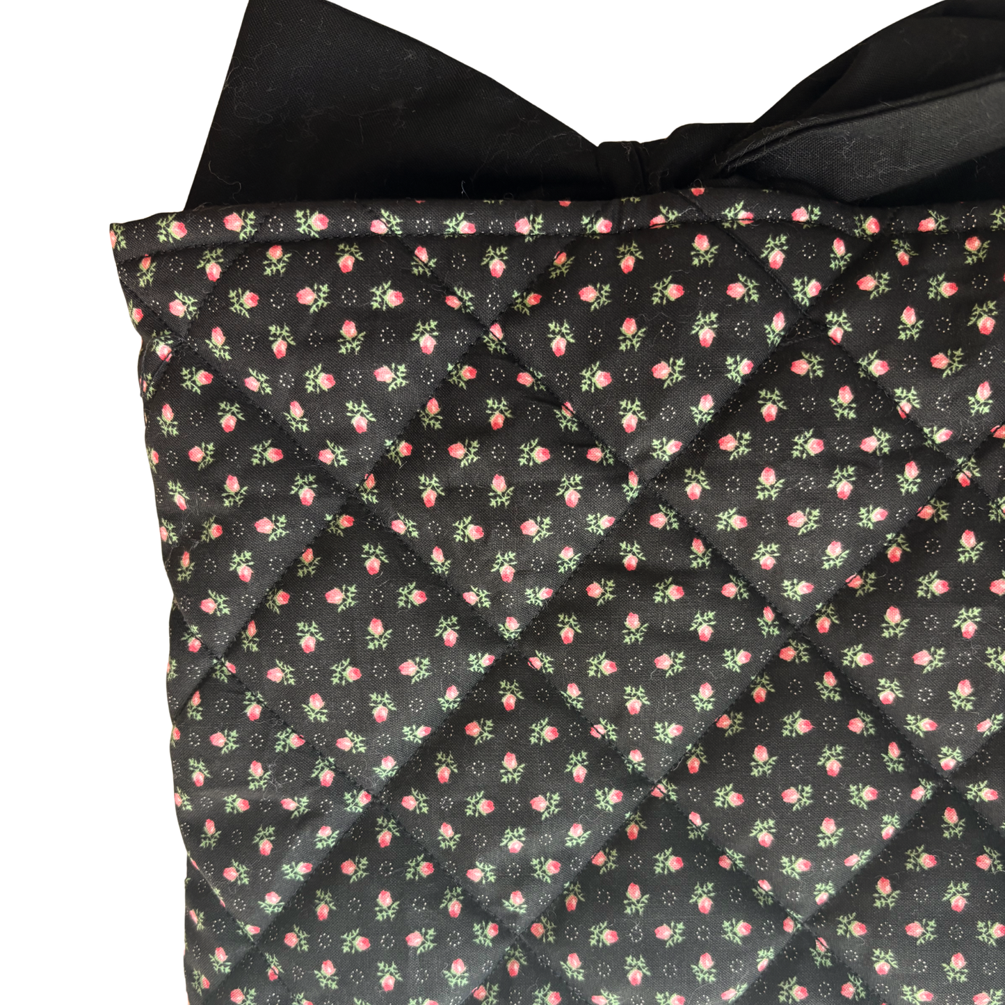Black Rosebud Quilted Book Sleeve