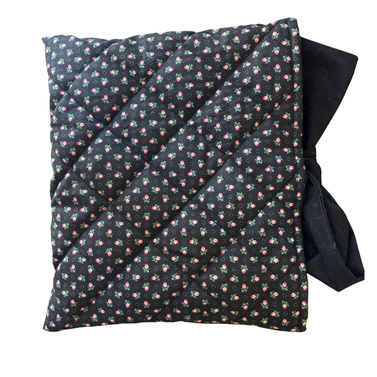 Black Rosebud Quilted Book Sleeve